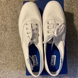 Keds brand new white